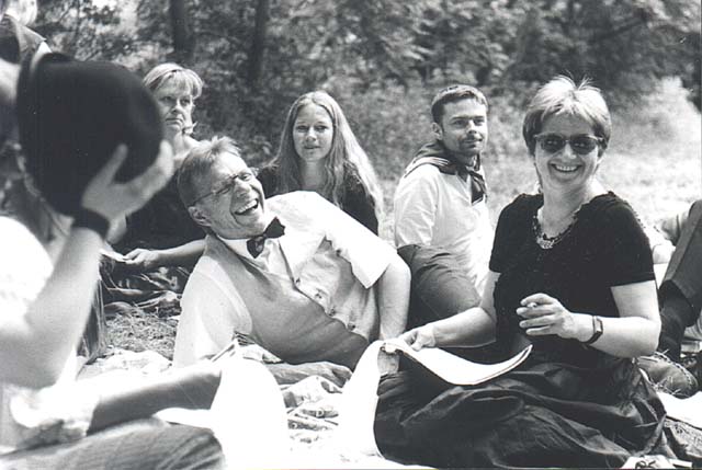 {short description of image}