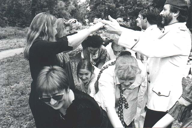 {short description of image}