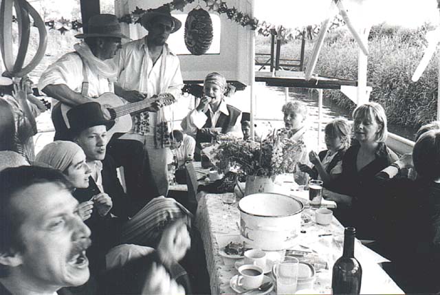 {short description of image}